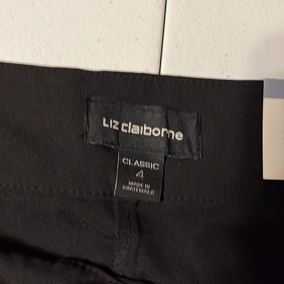 Liz Claiborne classic straight leg black pants. Sz 4 - Picture 4 of 7